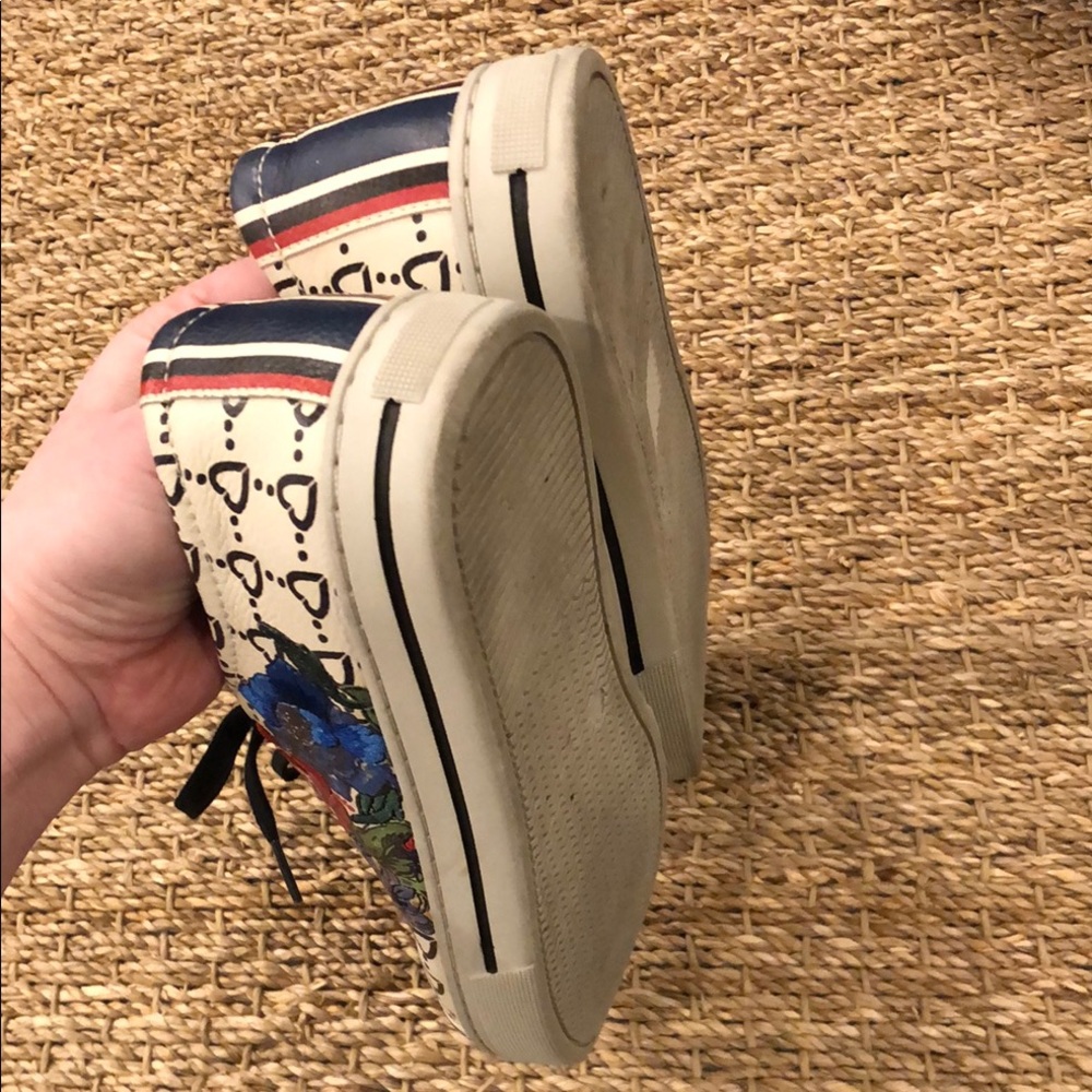 Brighton Floral Sneakers - Picture 6 of 7